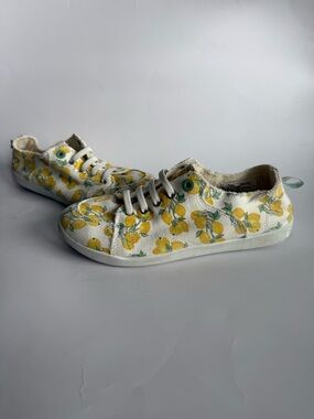 Vionic Women's Lemon Print Sneakers - White & Yellow in size US 7